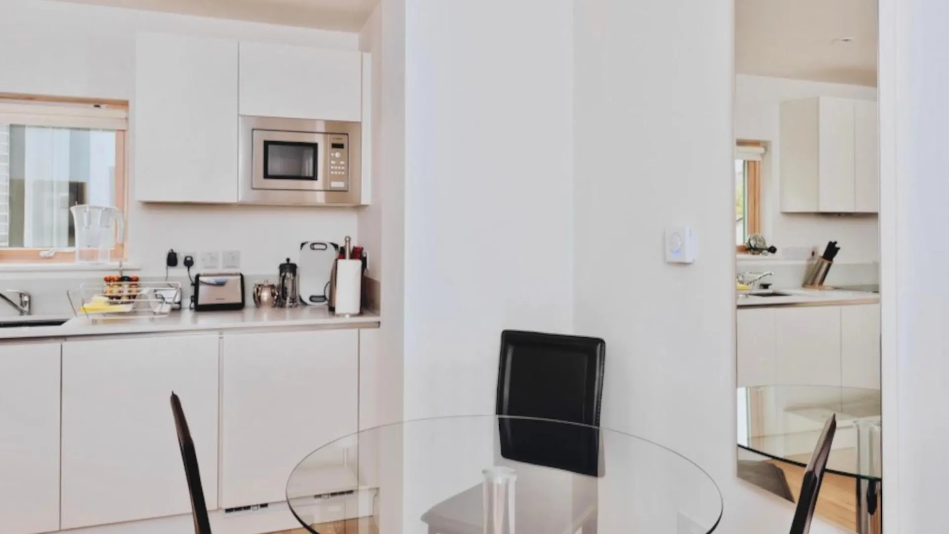 Your Space Apartments - Cambridge Place